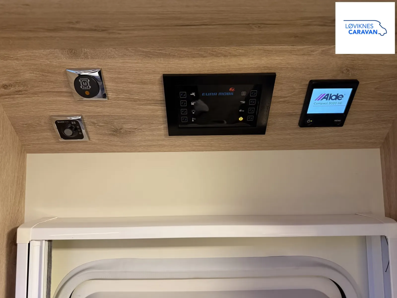 Eura Mobil IL 720 QB