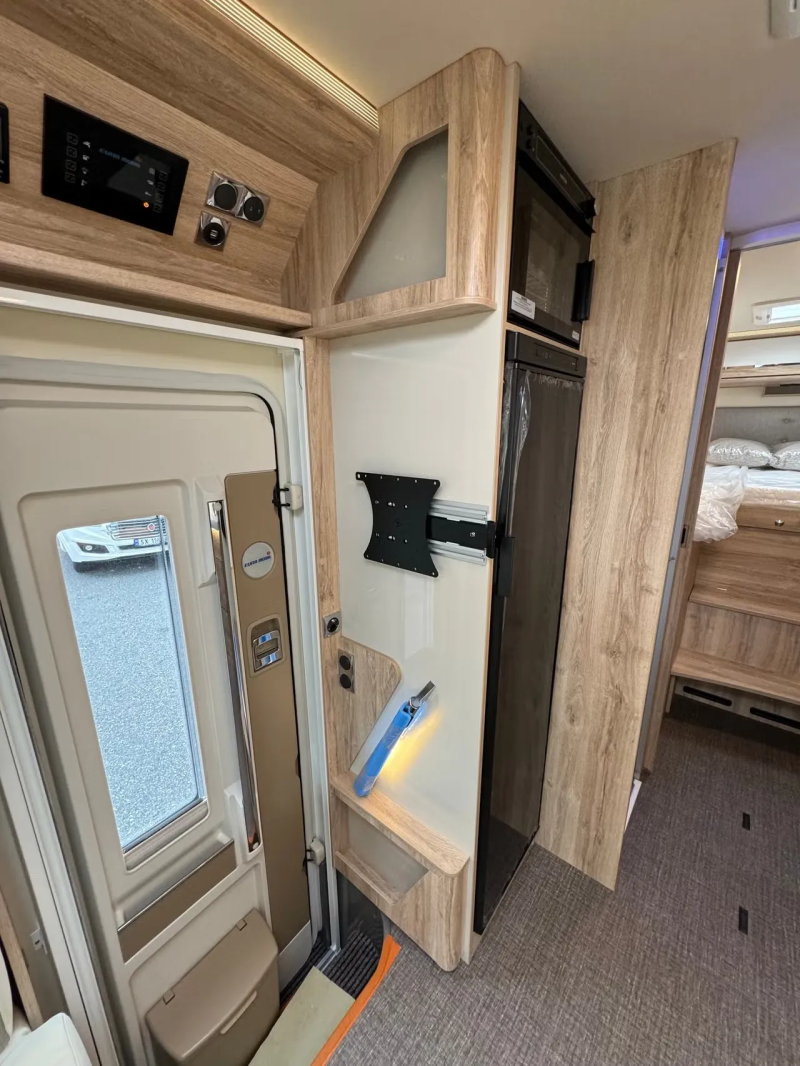 Eura Mobil Integra Line 720 EF