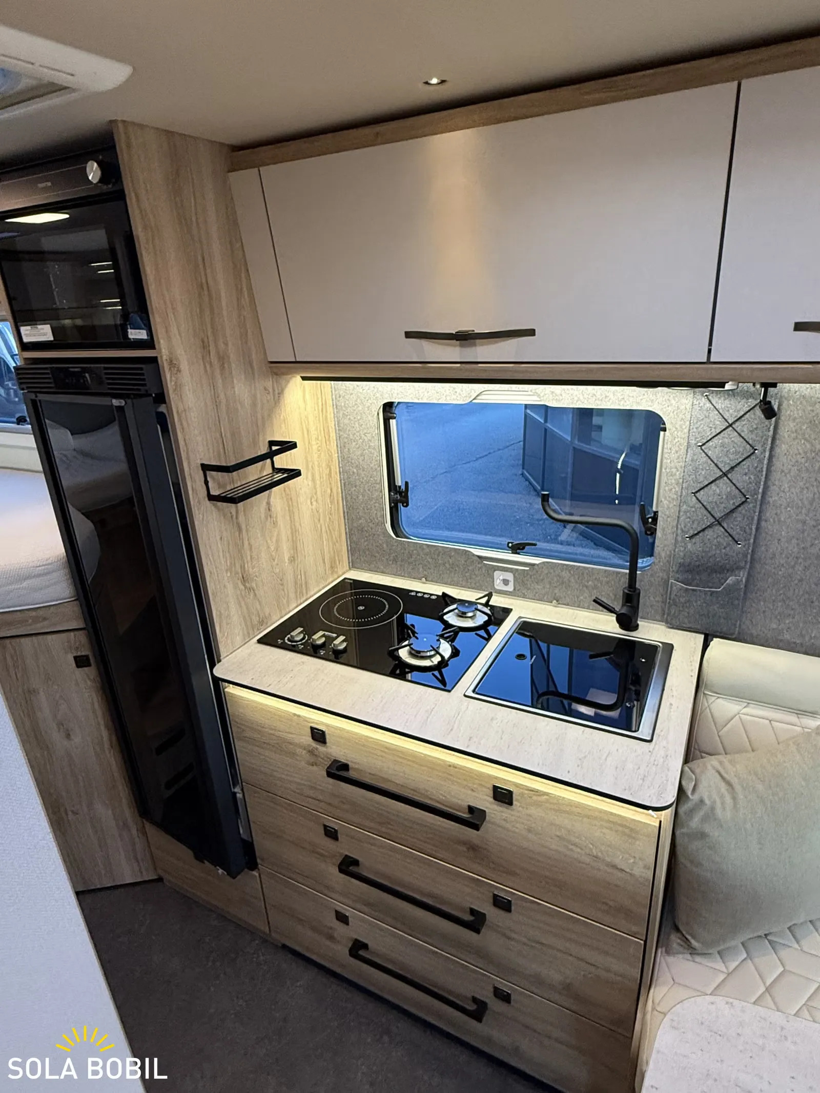 Eura Mobile Xtura 686 EF