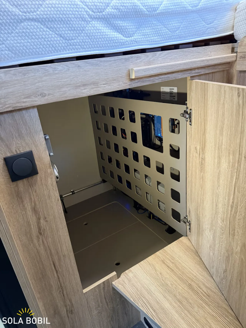 Eura Mobile Xtura 686 EF