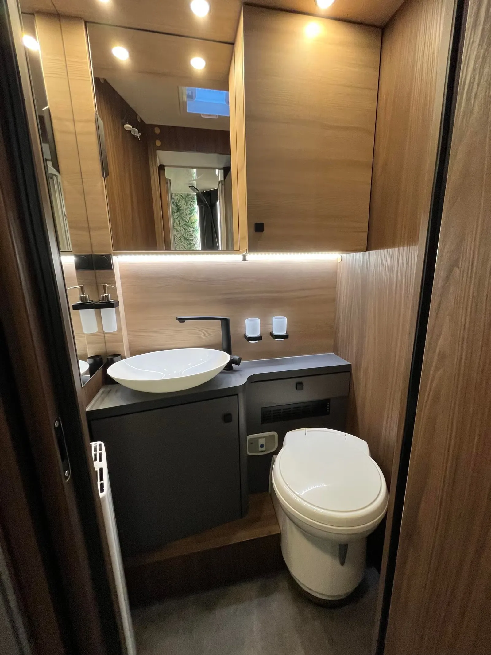 Eura Mobil IL GT 726 EF