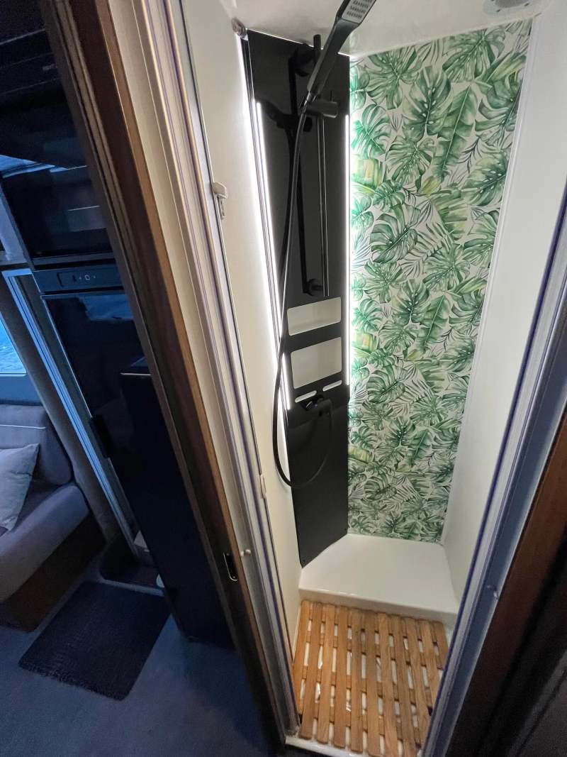 Eura Mobil IL GT 726 EF