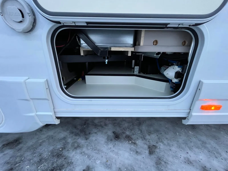 Eura Mobil IL GT 726 EF