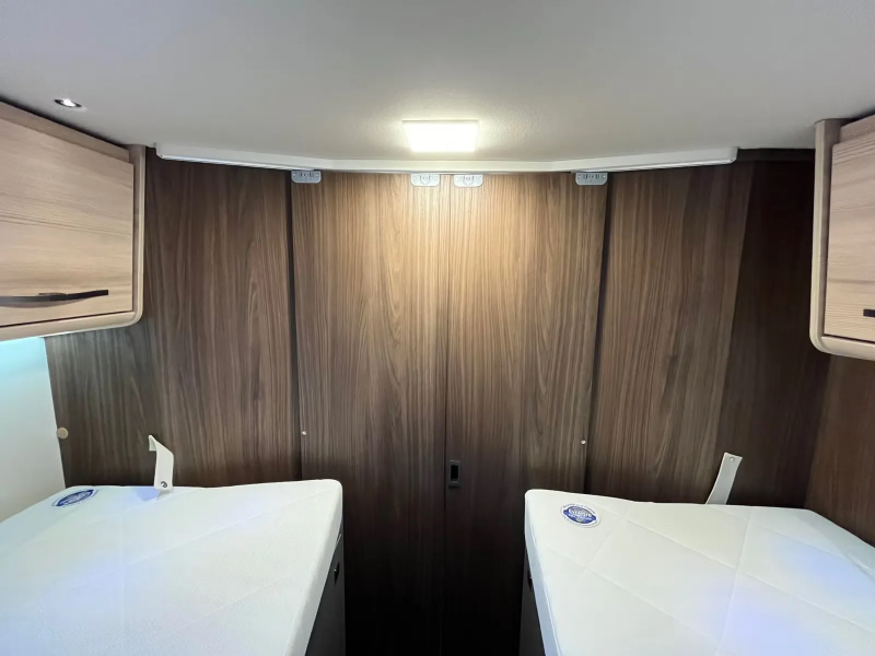 Eura Mobil IL GT 726 EF