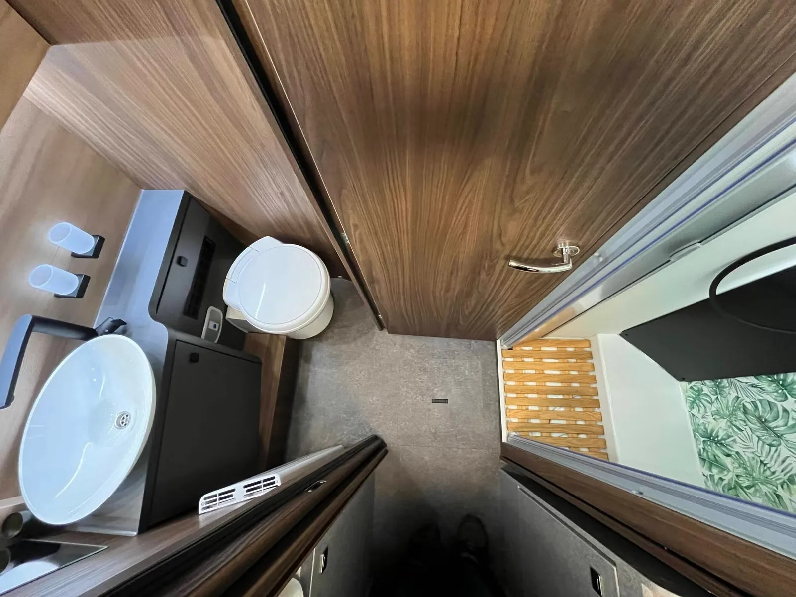 Eura Mobil IL GT 726 EF