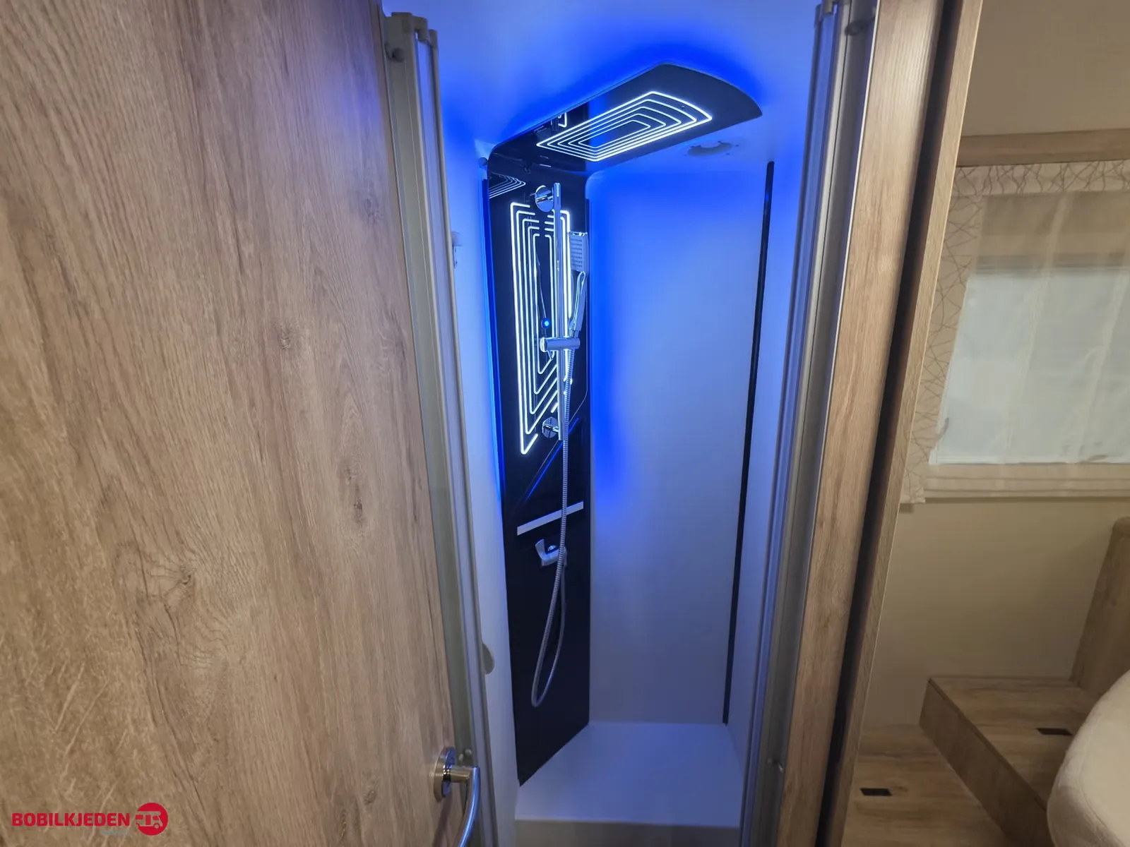 Eura Mobil Integra Line 720 QF