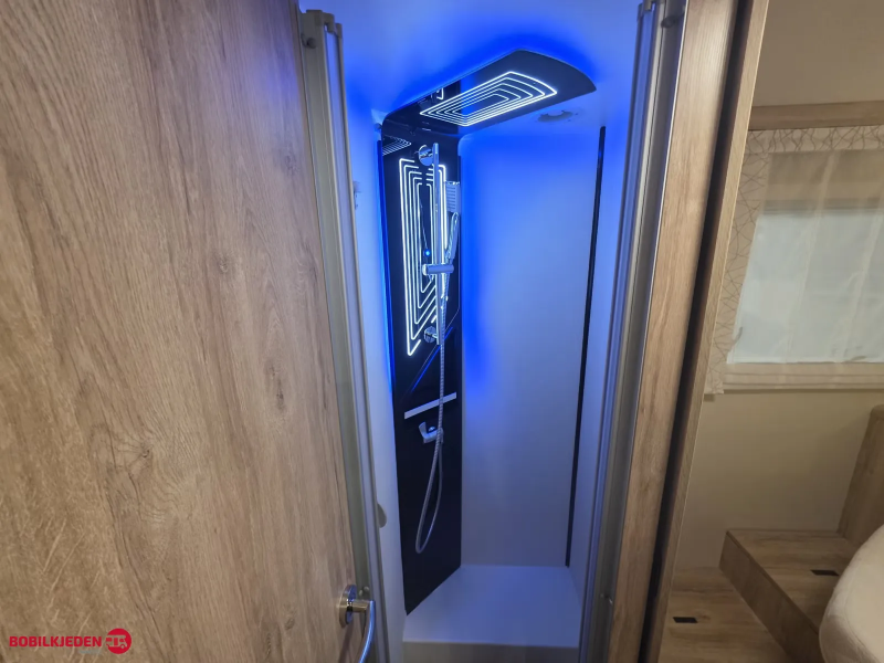 Eura Mobil Integra Line 720 QF