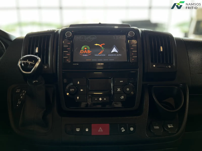 Eura Mobil Integra 890 QB