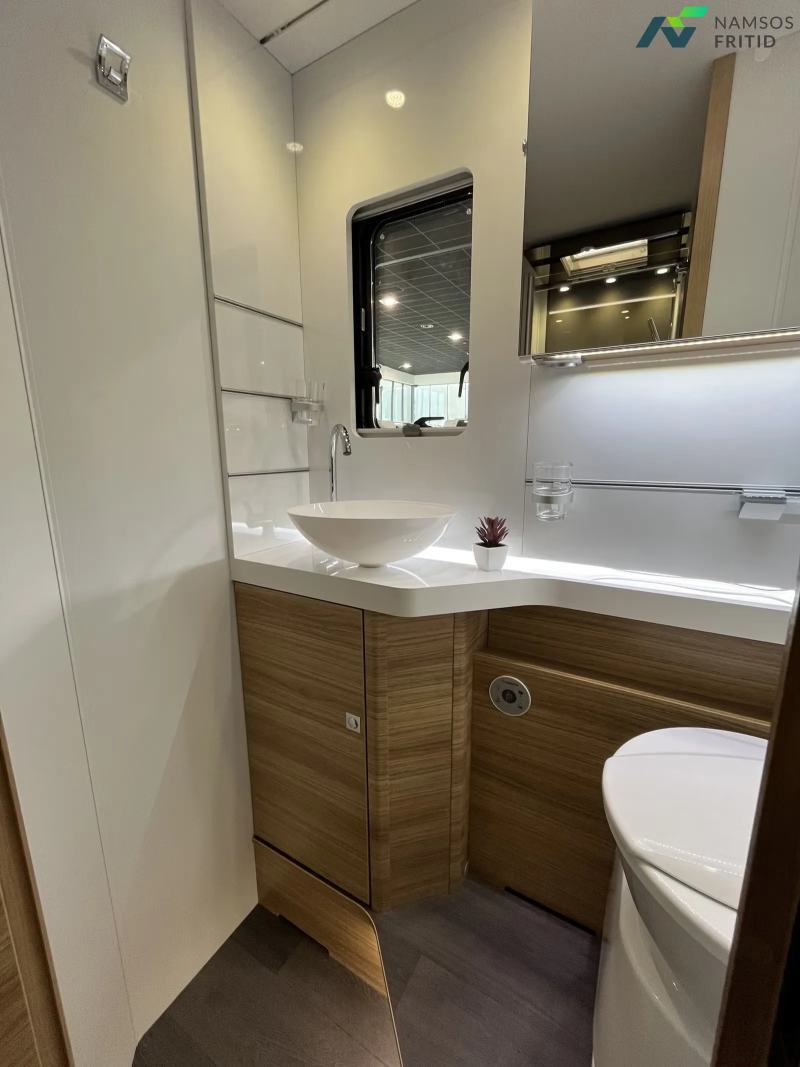 Adria Sonic Supreme 810 SC