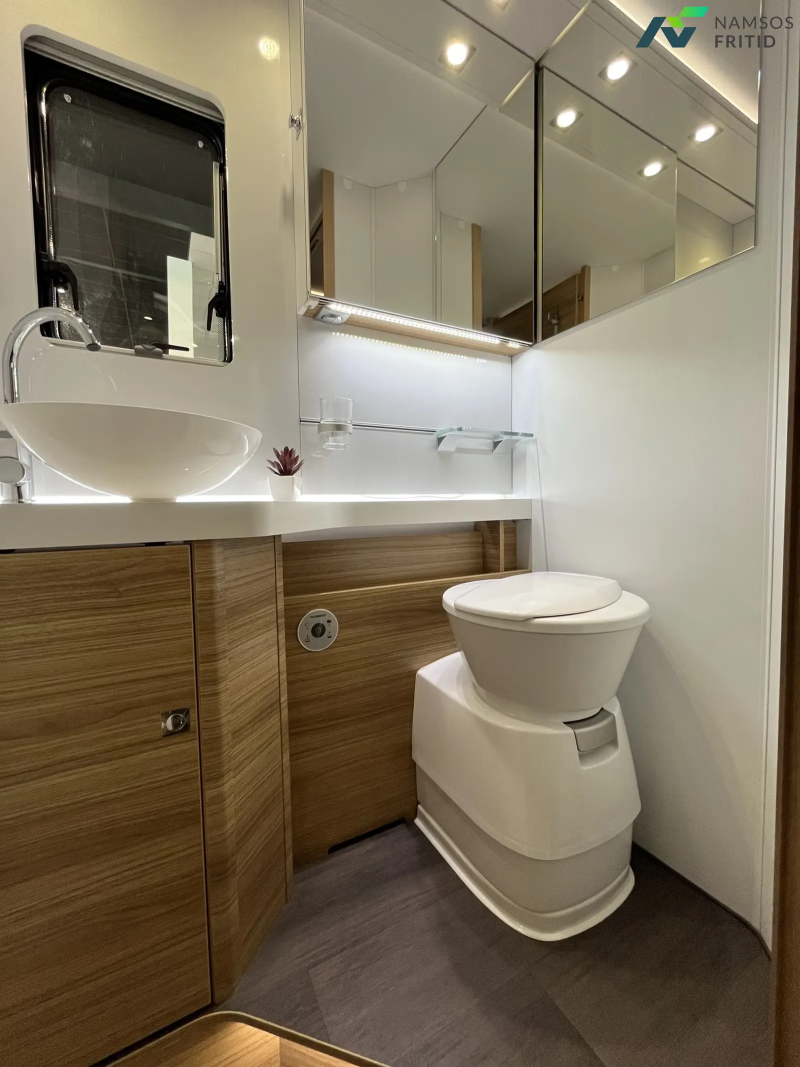 Adria Sonic Supreme 810 SC