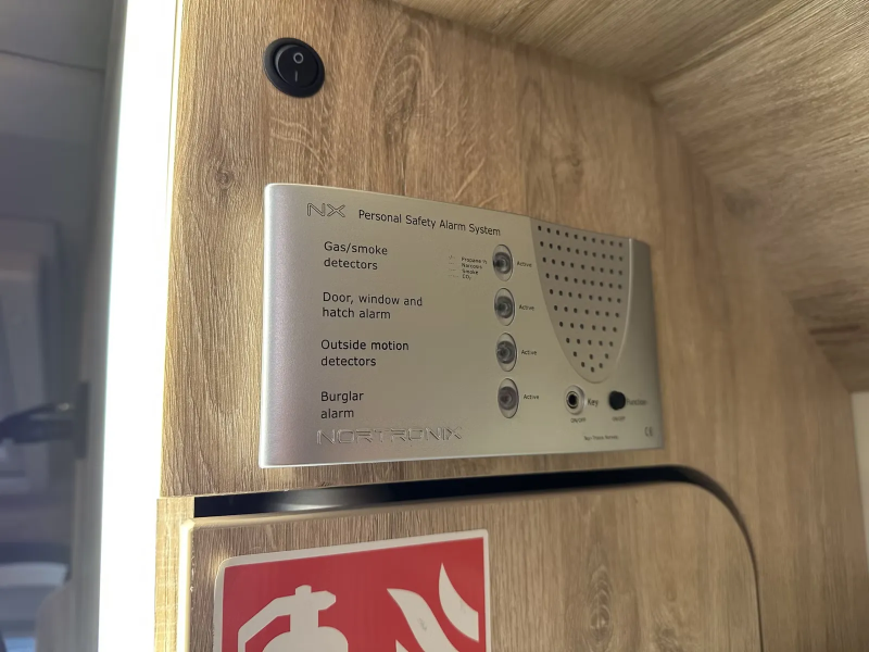 Eura Mobil Profila PT 695 EB