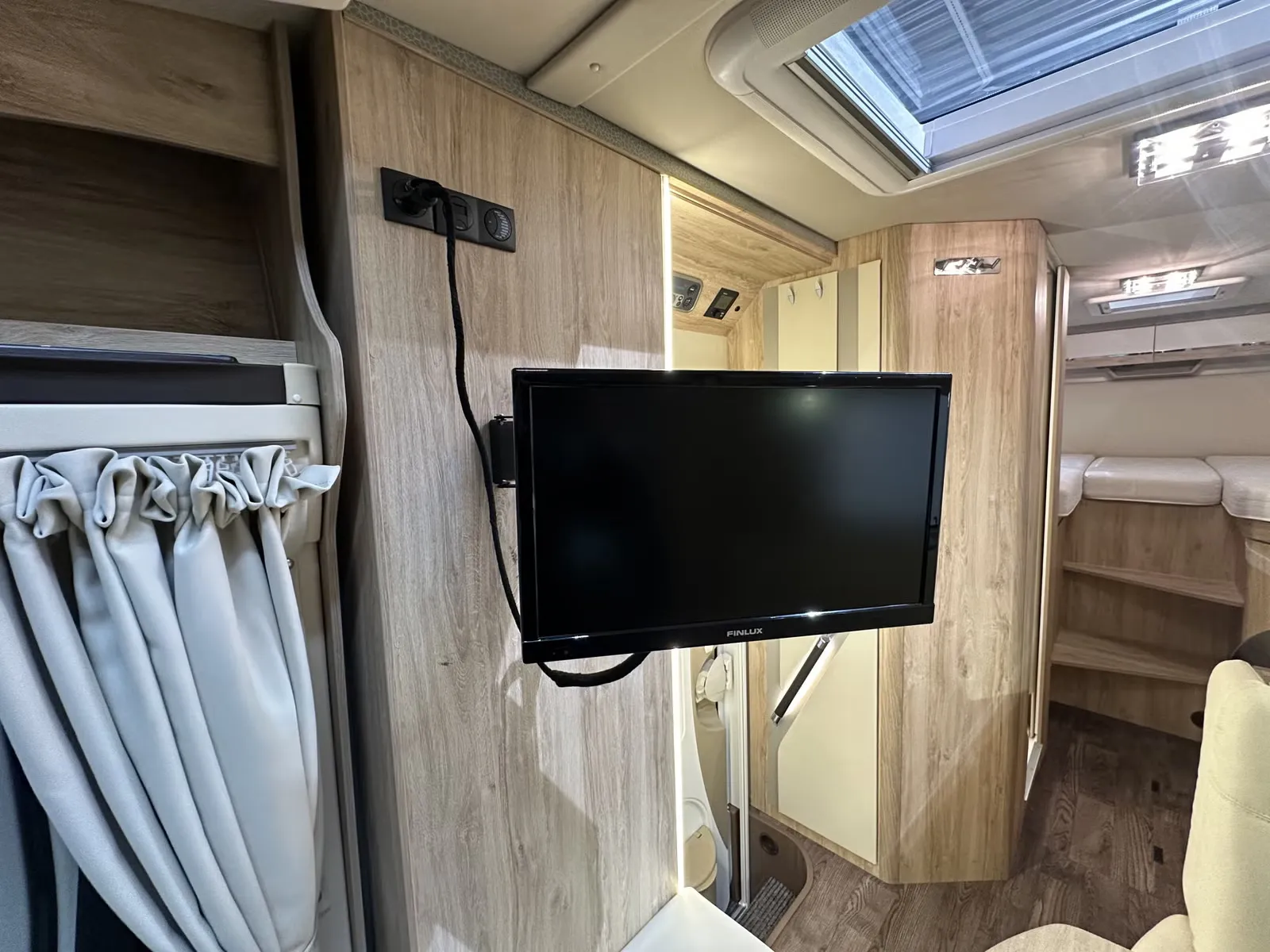 Eura Mobil Profila PT 695 EB