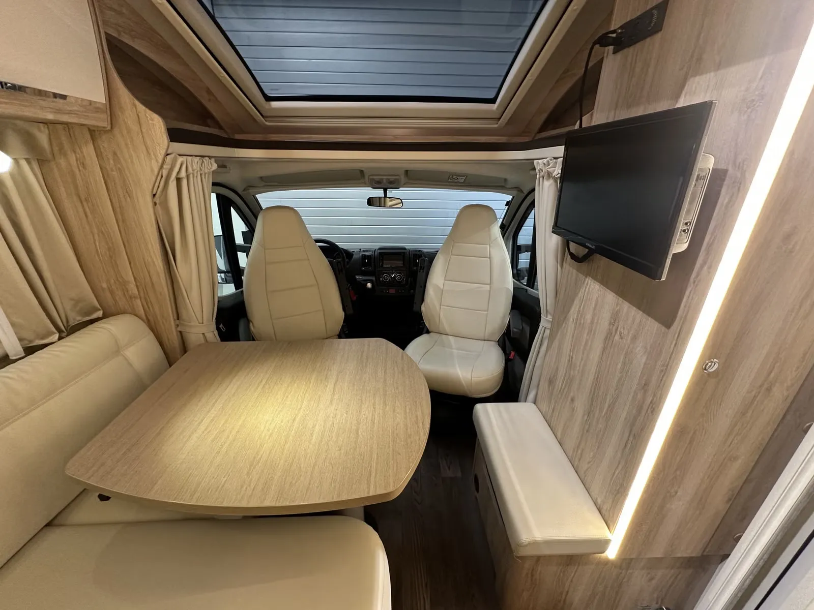 Eura Mobil Profila PT 695 EB