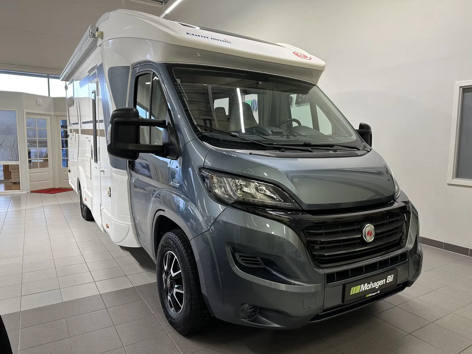 Eura Mobil Profila PT 695 EB