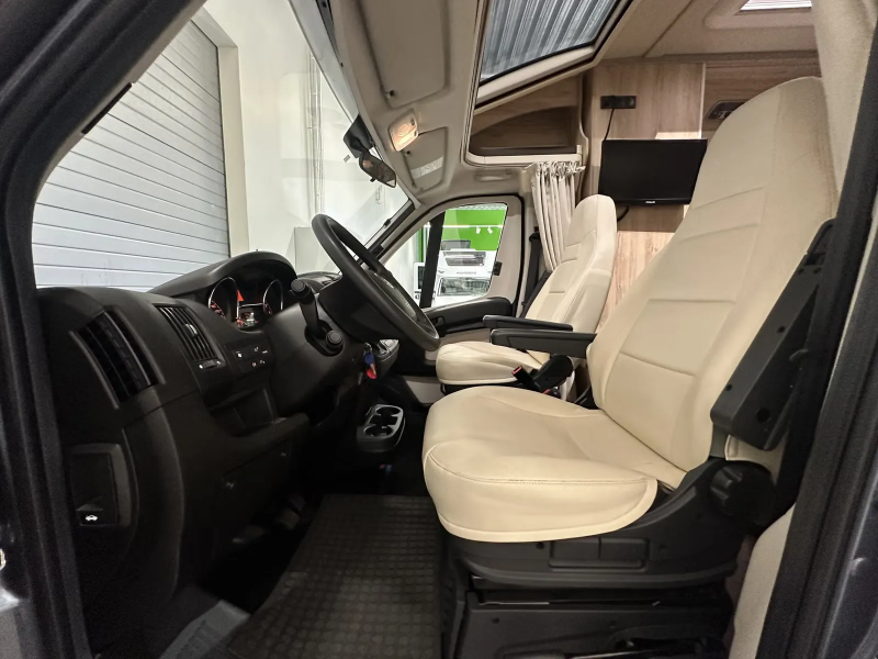 Eura Mobil Profila PT 695 EB