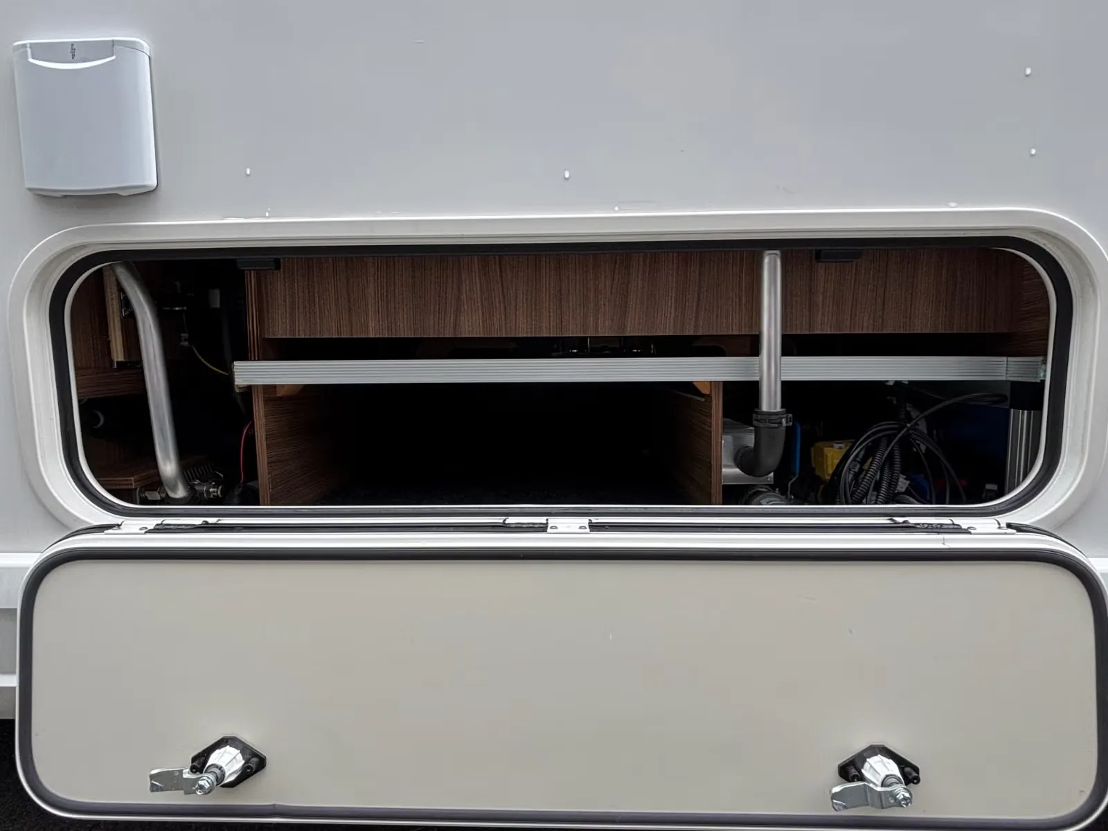 Eura Mobil Integra 890 QB