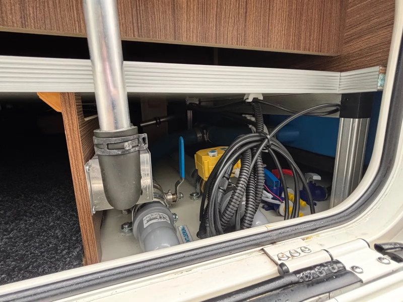 Eura Mobil Integra 890 QB