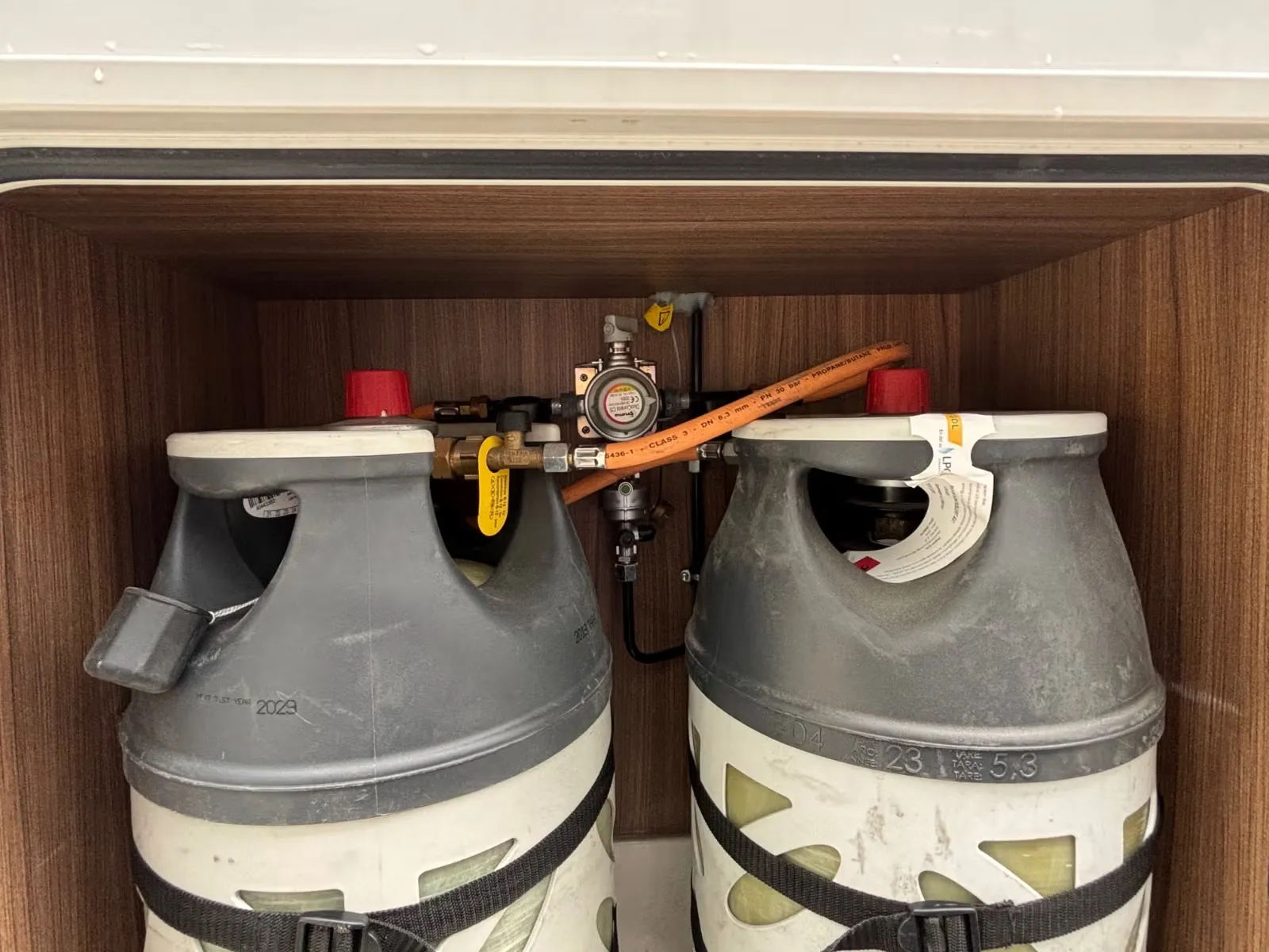 Eura Mobil Integra 890 QB