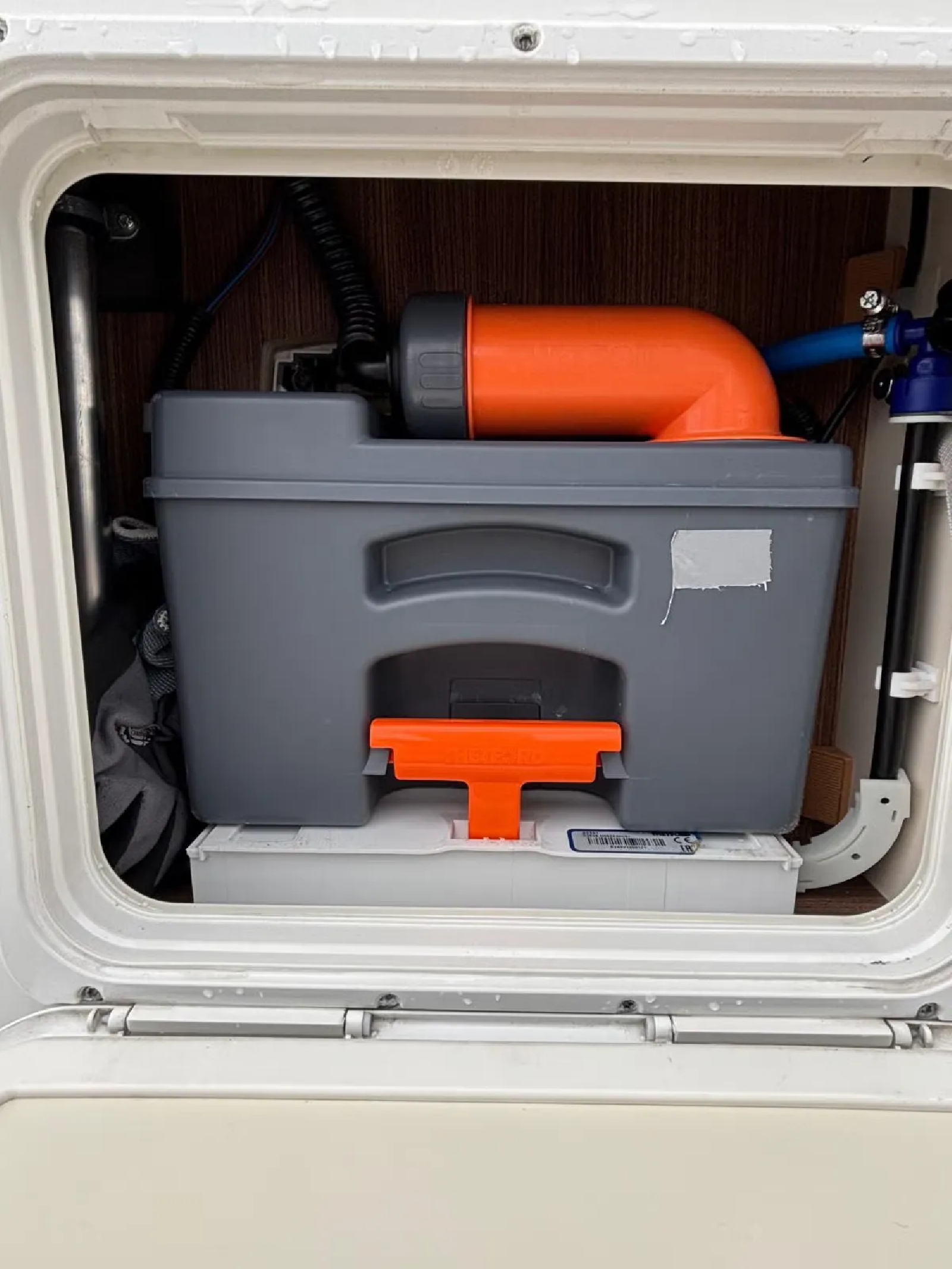 Eura Mobil Integra 890 QB