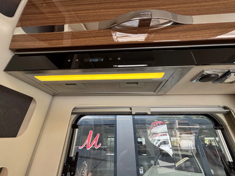 Eura Mobil Integra 890 QB