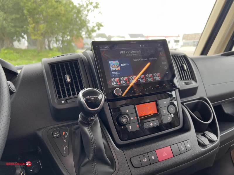 Eura Mobil IL 695 LF