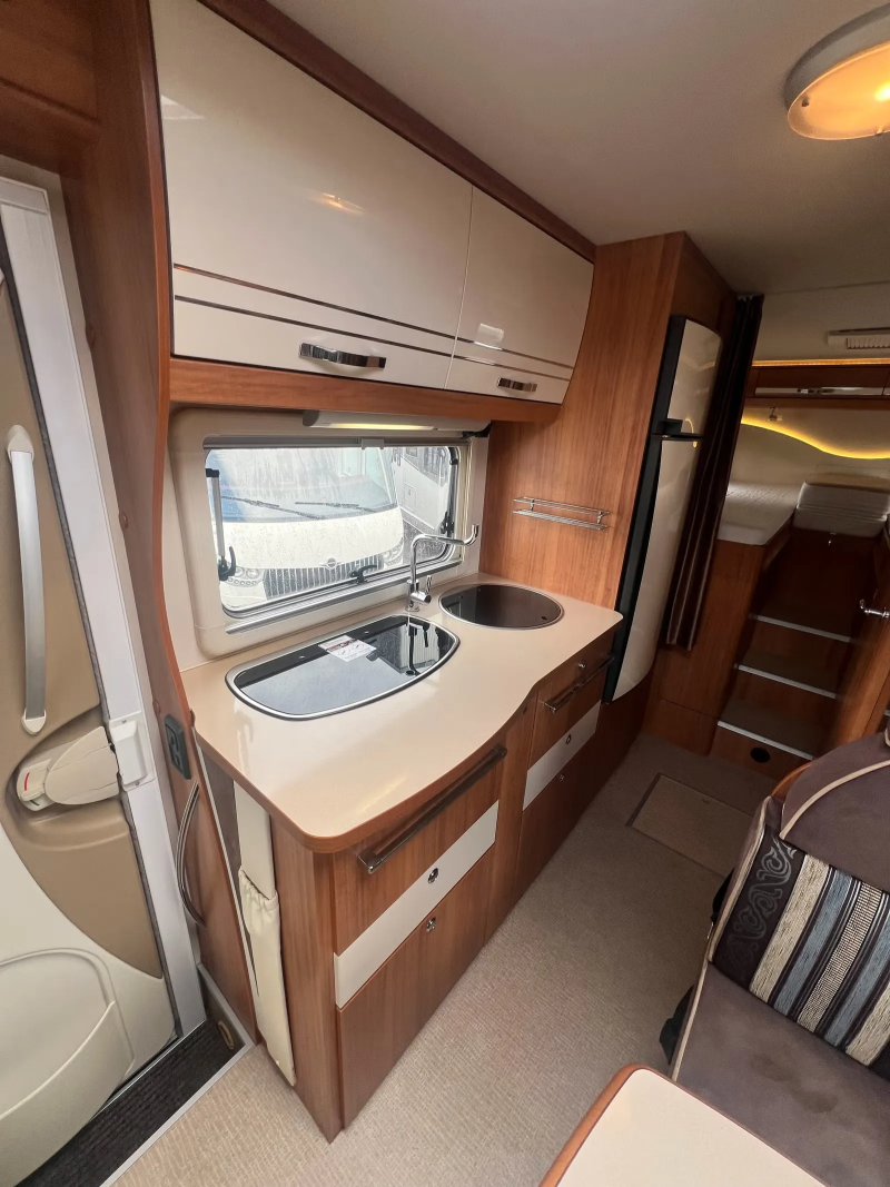 Eura Mobil INTERGRA LINE IS 700 EB