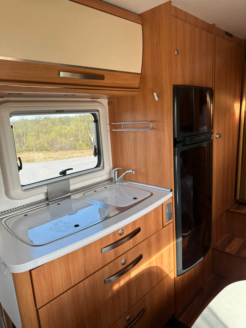 Hymer EX644