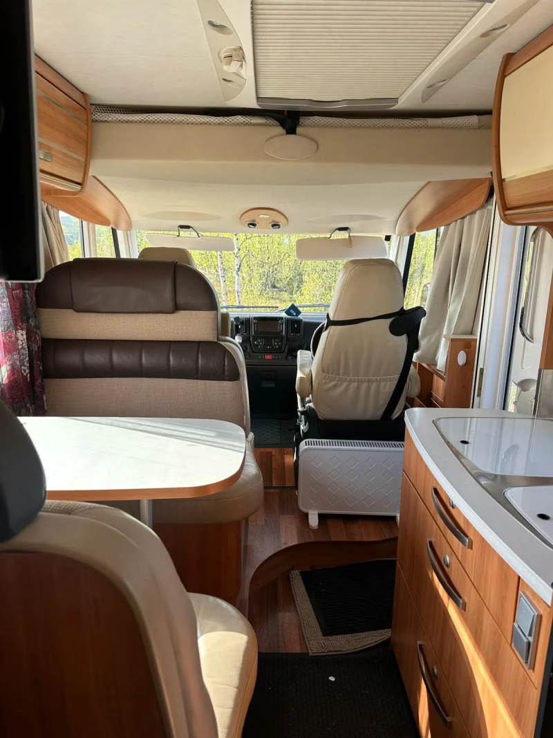Hymer EX644
