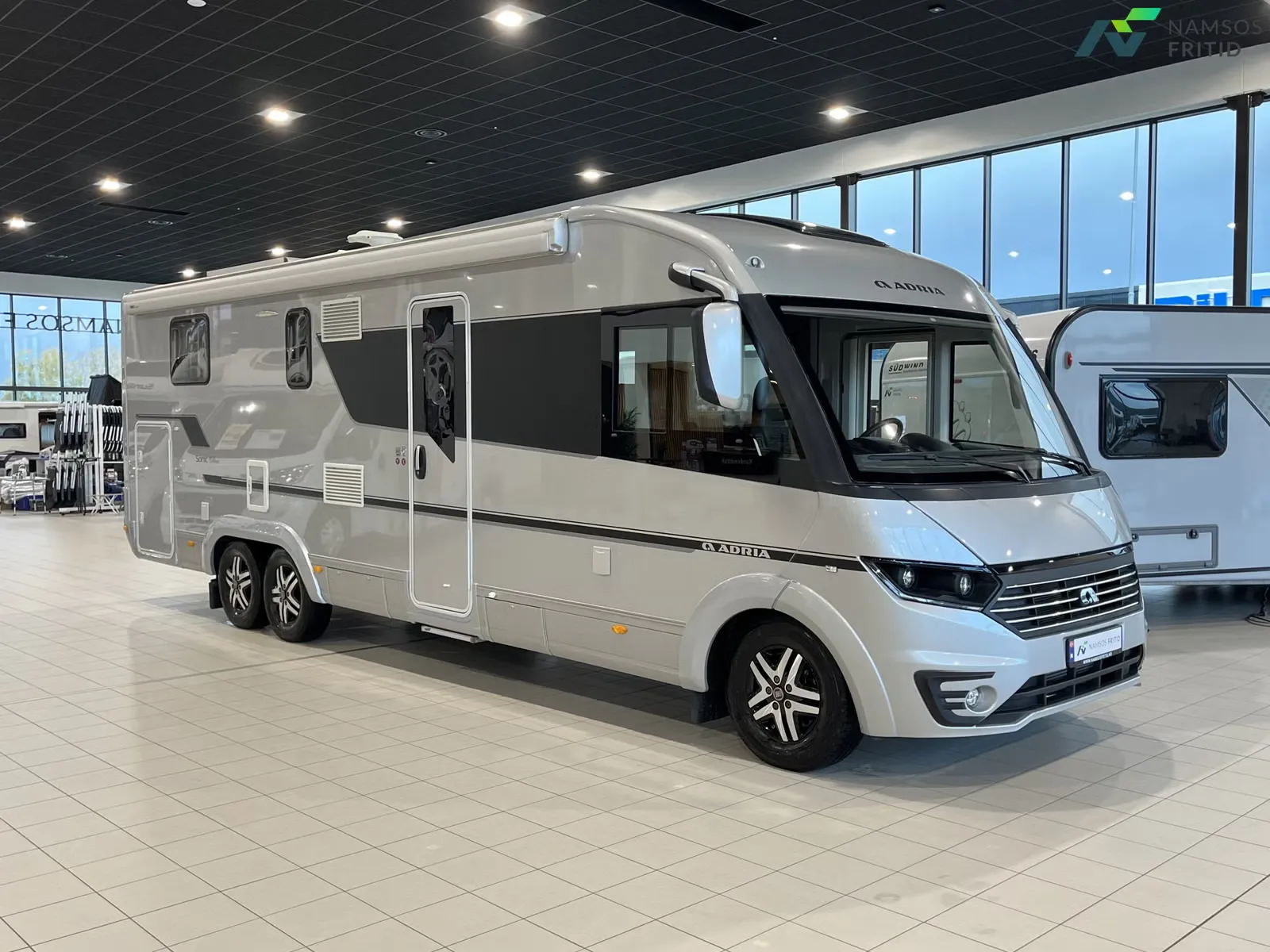 Adria Sonic Supreme 810 SC