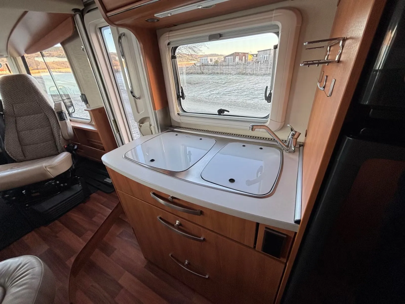 Hymer EX 588