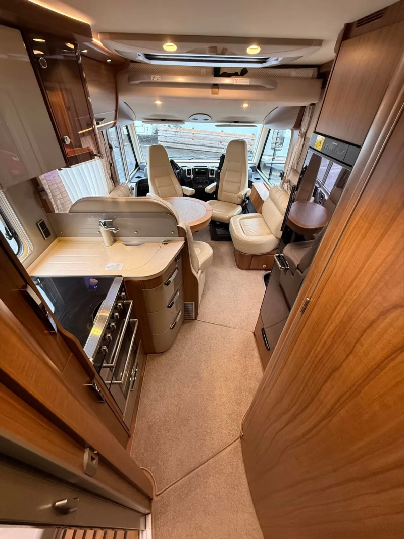 Hymer B Premiumline 704