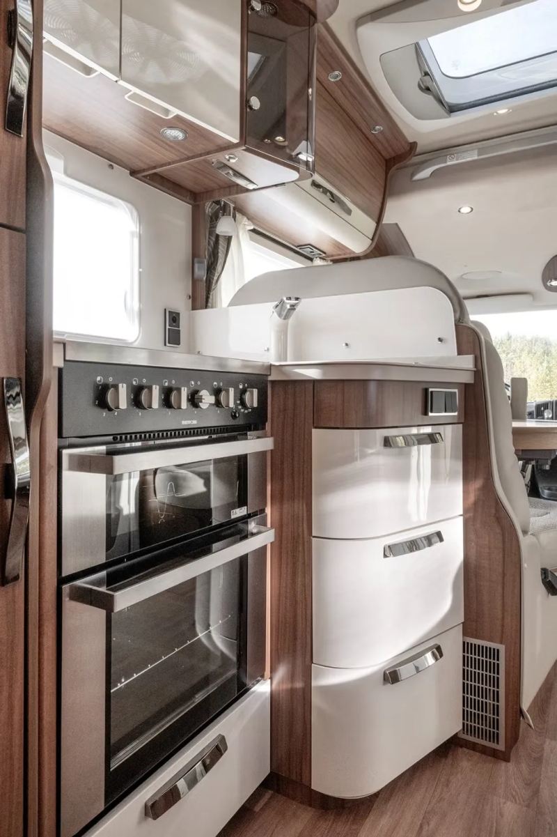 Hymer B 708 PL