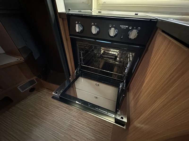 Adria Matrix M 680 SP 3.0Mjet 157 ch