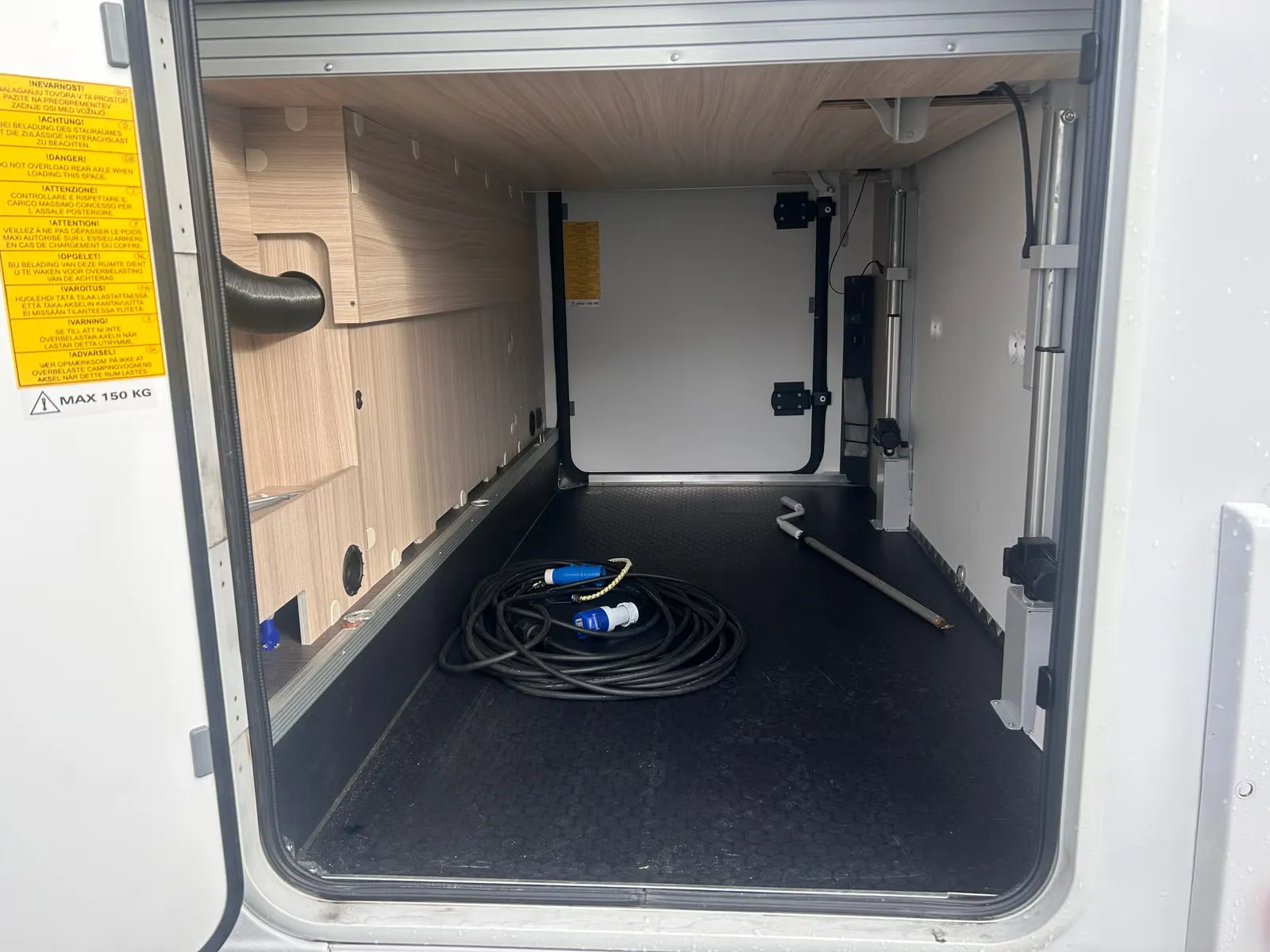 Adria Sun Living Série S S 75SC