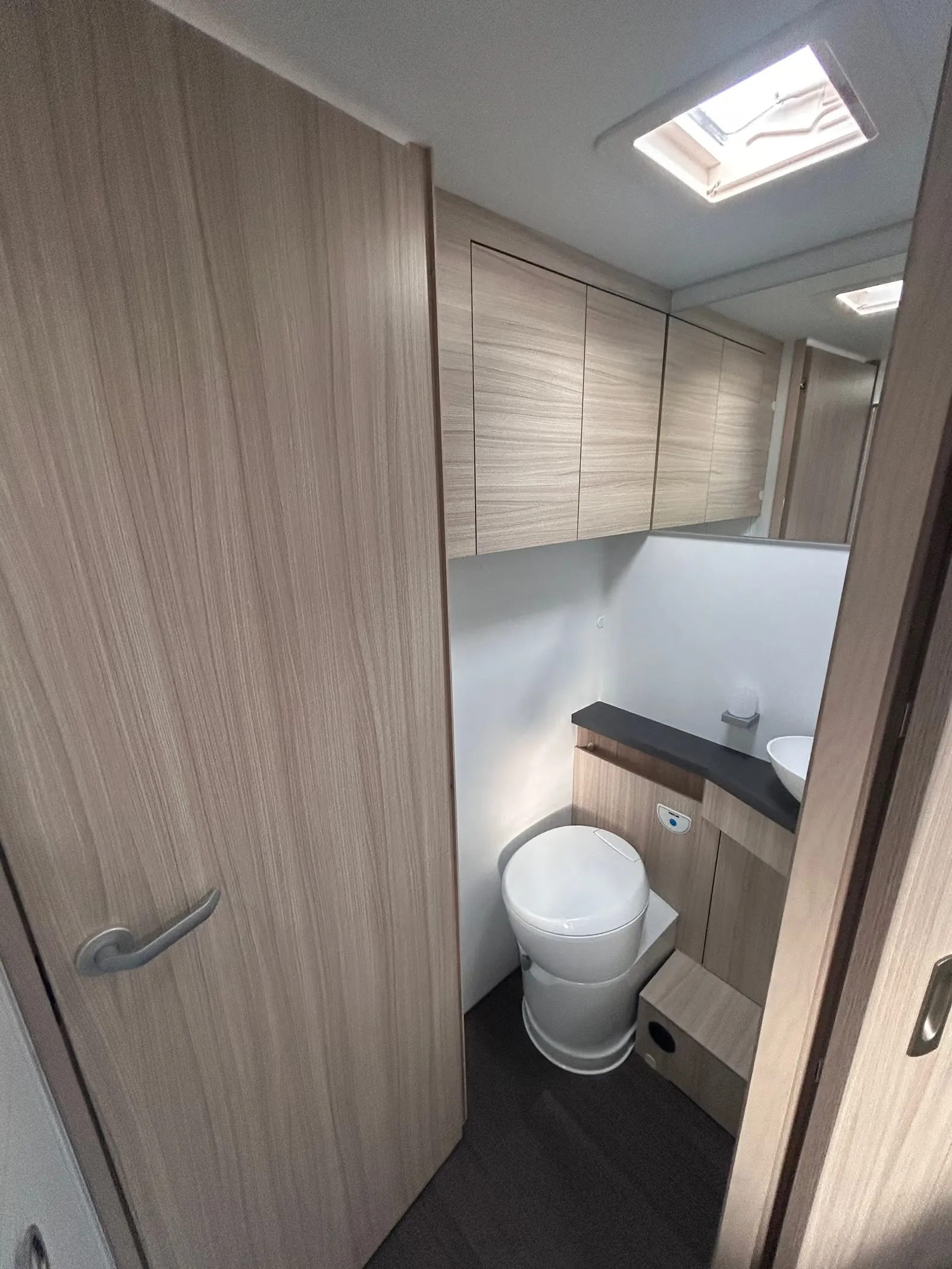 Adria Sun Living Série S S 75SC