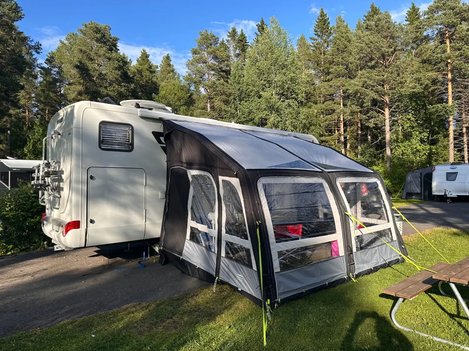 Hymer B 680 STARLINE V6 MB kaufen – Kroken Bobil AS