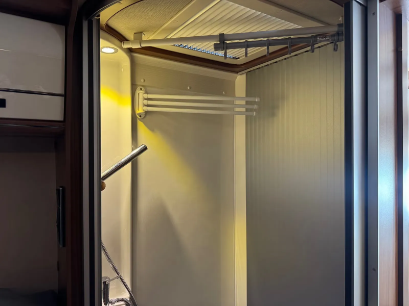 Hymer B 680 STARLINE V6 MB kaufen – Kroken Bobil AS