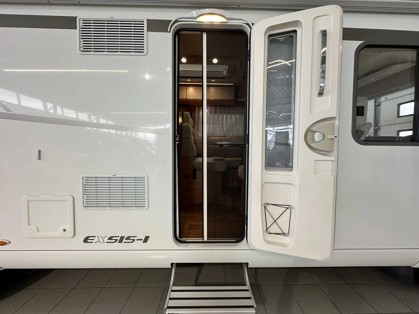 Hymer Exsis I 678