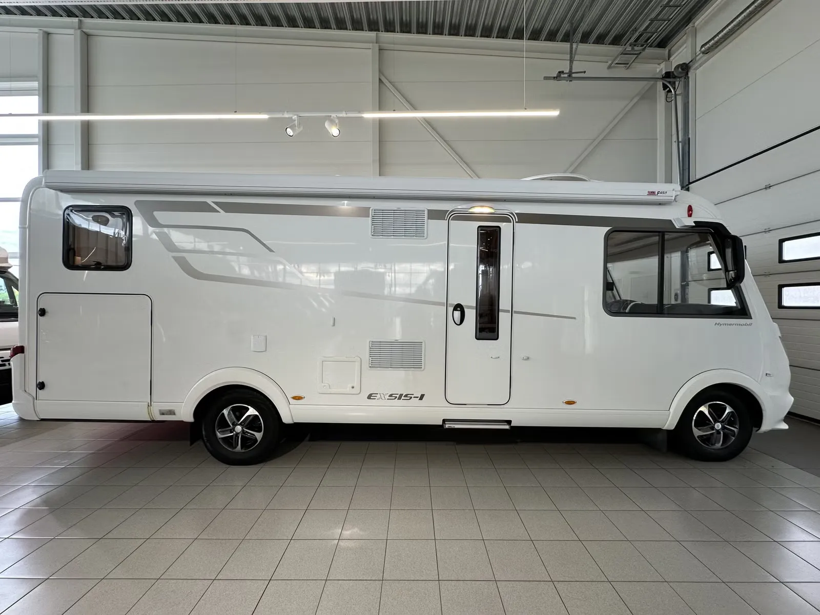 Hymer Exsis I 678