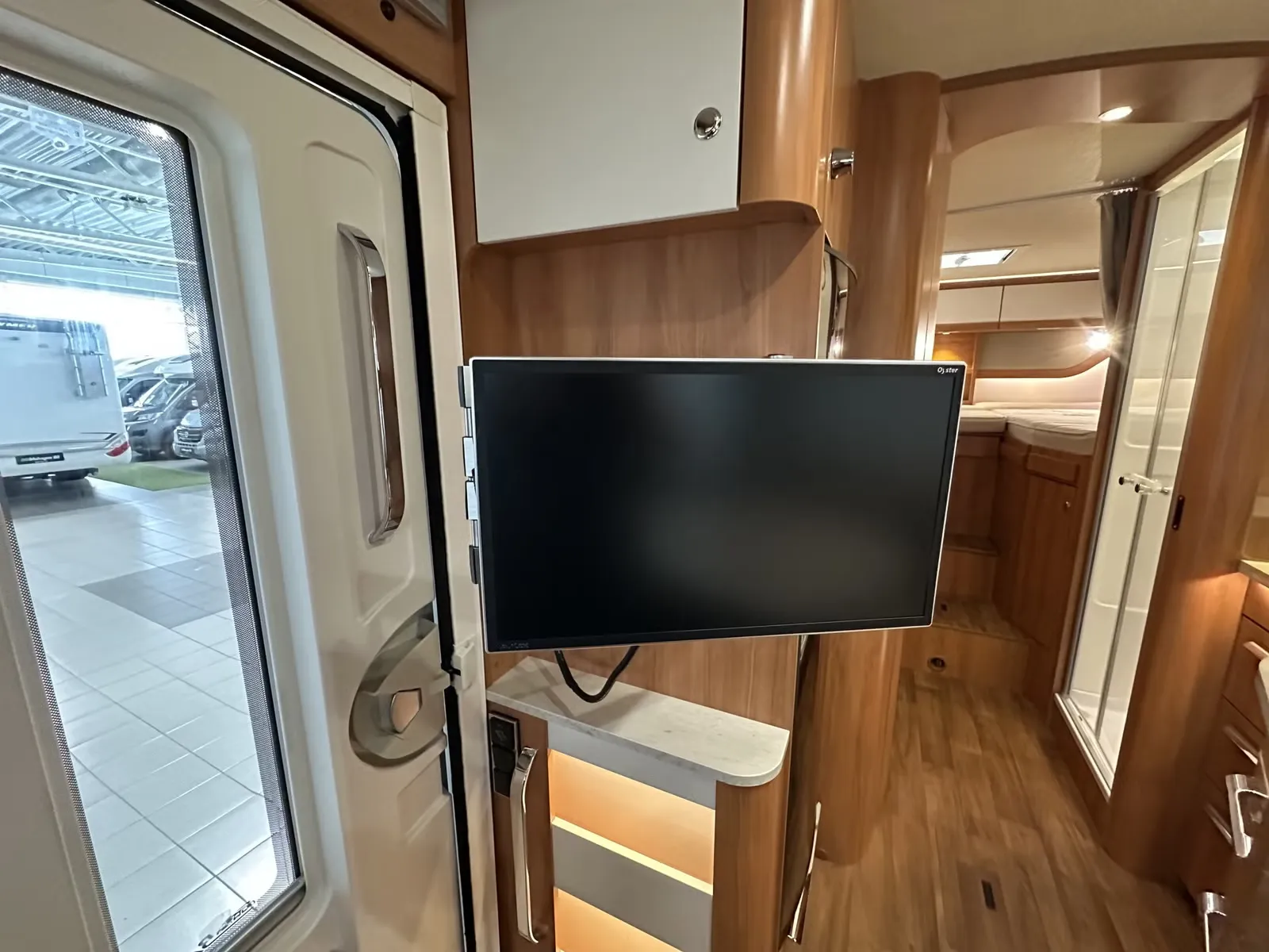Hymer Exsis I 678