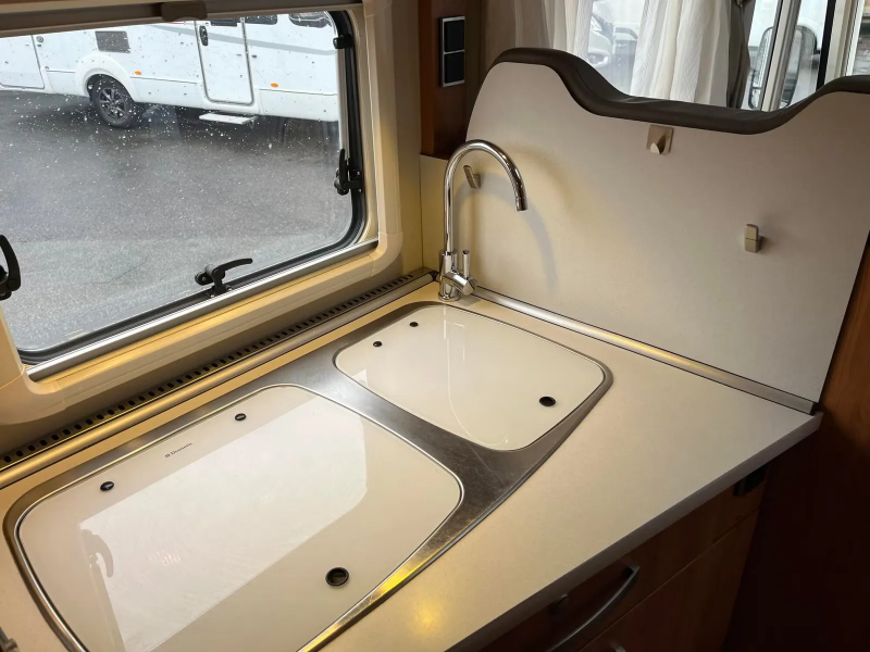 Hymer Exsis 688