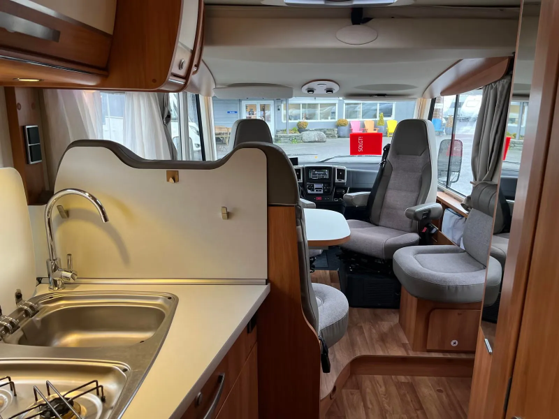 Hymer Exsis 688