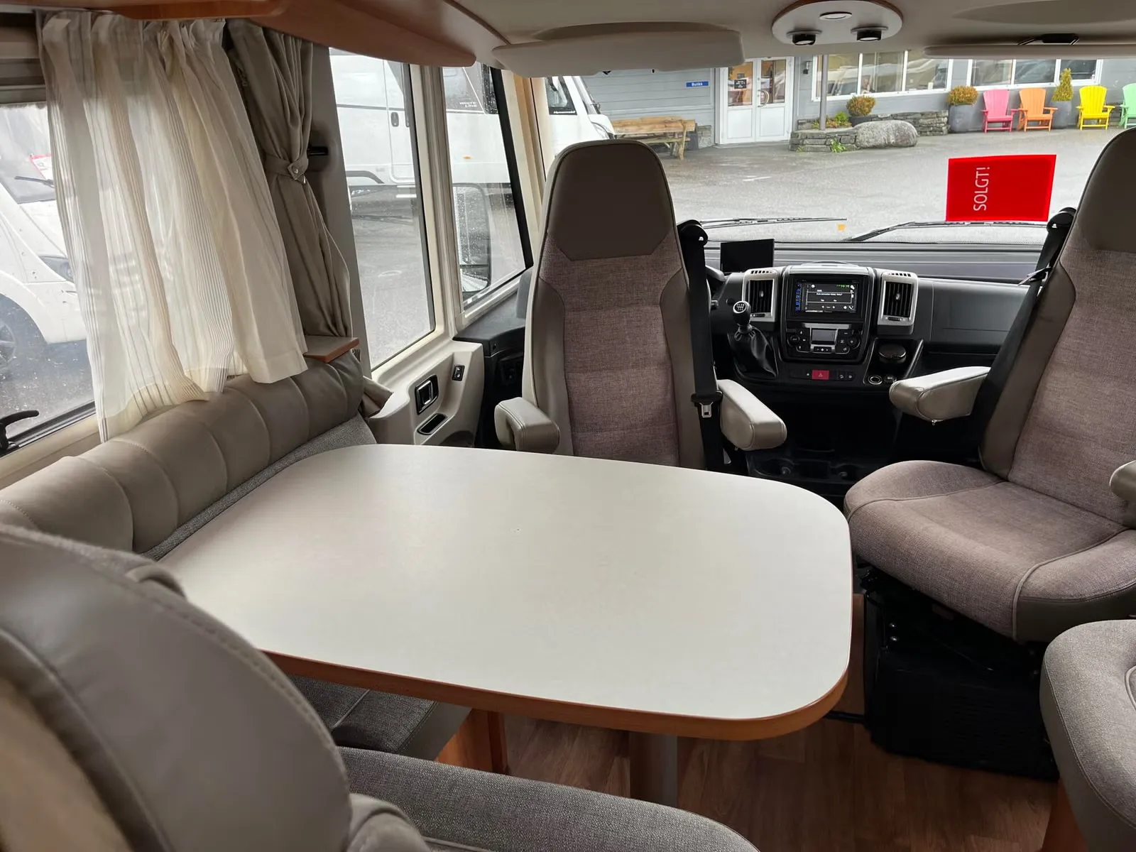 Hymer Exsis 688