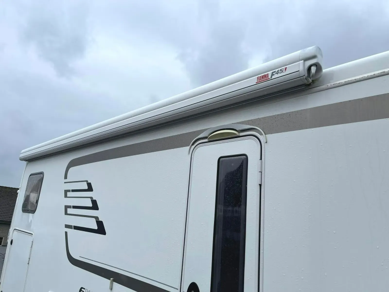 Hymer Exsis 688
